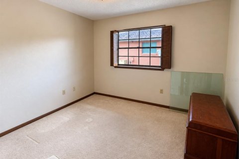 House in Orlando, Florida 4 bedrooms, 175.21 sq.m. № 2399018 - photo 19