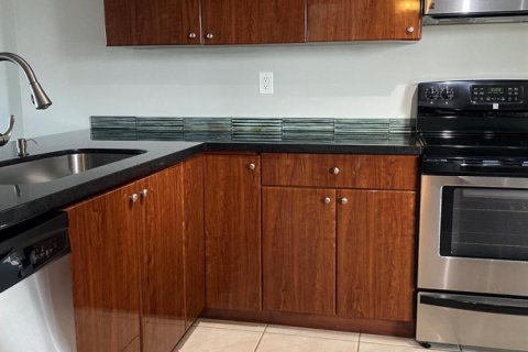 Copropriété à louer à Boca Raton, Floride: 2 chambres, 101.73 m2 № 2261834 - photo 4