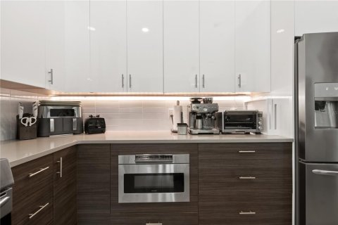 Casa en venta en Sarasota, Florida, 3 dormitorios, 176.05 m2 № 1517864 - foto 19