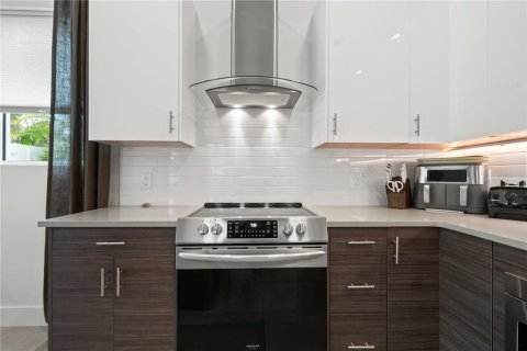 Casa en venta en Sarasota, Florida, 3 dormitorios, 176.05 m2 № 1517864 - foto 18