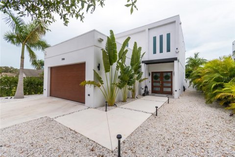 Casa en venta en Sarasota, Florida, 3 dormitorios, 176.05 m2 № 1517864 - foto 1