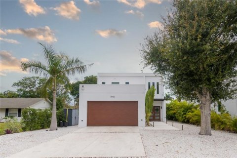 Casa en venta en Sarasota, Florida, 3 dormitorios, 176.05 m2 № 1517864 - foto 2