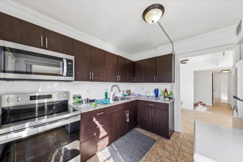 Copropriété à vendre à Lauderhill, Floride: 2 chambres, 94.39 m2 № 2087868 - photo 7