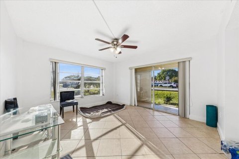 Copropriété à vendre à Lauderhill, Floride: 2 chambres, 94.39 m2 № 2087868 - photo 5