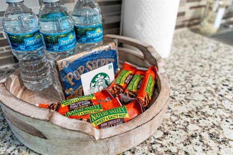 House in Homestead, Florida 4 bedrooms, 199.74 sq.m. № 2069671 - photo 12