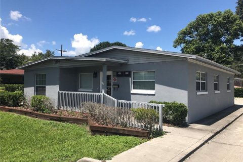 Commercial property in Orlando, Florida 118.54 sq.m. № 2224678