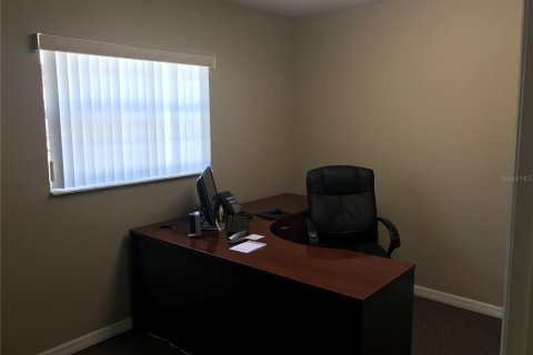 Commercial property in Orlando, Florida 118.54 sq.m. № 2224678 - photo 12