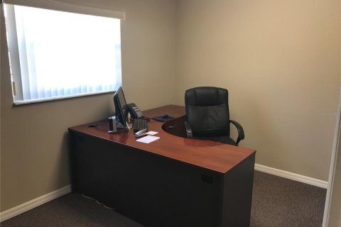 Commercial property in Orlando, Florida 118.54 sq.m. № 2224678 - photo 13