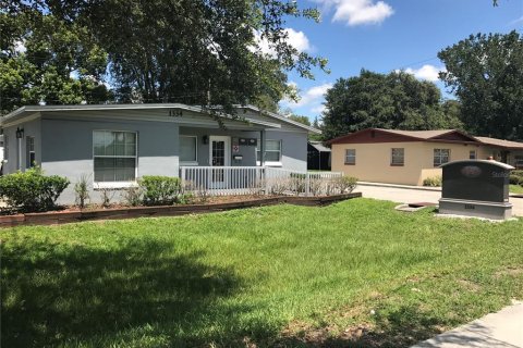 Commercial property in Orlando, Florida 118.54 sq.m. № 2224678 - photo 28