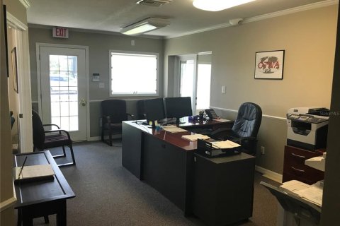 Commercial property in Orlando, Florida 118.54 sq.m. № 2224678 - photo 20