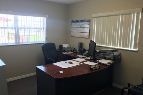 Commercial property in Orlando, Florida 118.54 sq.m. № 2224678 - photo 10