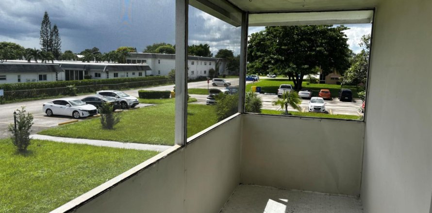 Condo in West Palm Beach, Florida, 1 bedroom  № 2378862