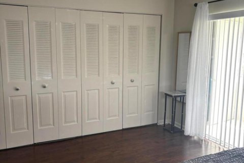 Condo in West Palm Beach, Florida, 1 bedroom  № 2378862 - photo 9