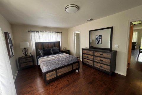 Condo in West Palm Beach, Florida, 1 bedroom  № 2378862 - photo 4