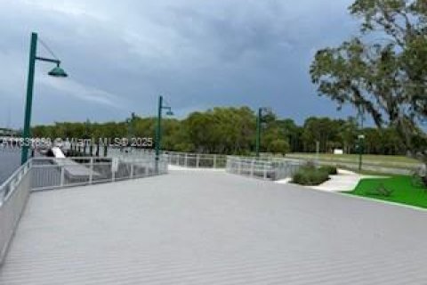 Купить кондоминиум в Порт-Сент-Луси, Флорида 2 спальни, 94.57м2, № 2016436 - фото 25