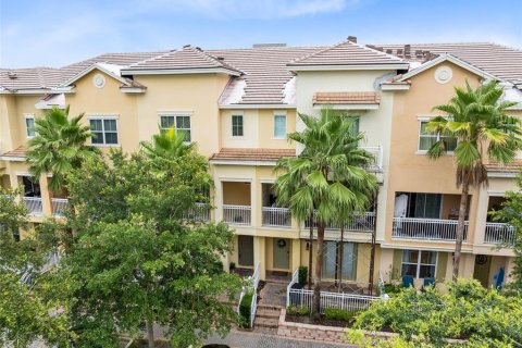 Touwnhouse à vendre à Lake Mary, Floride: 3 chambres, 203.18 m2 № 1843719 - photo 1