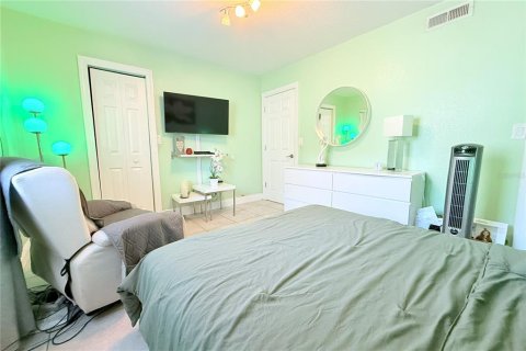 Copropriété à vendre à Tampa, Floride: 2 chambres, 67.45 m2 № 1898624 - photo 13
