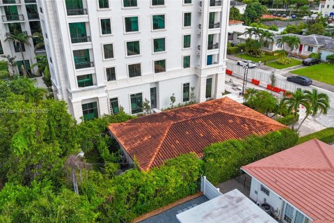 Villa ou maison à vendre à Coral Gables, Floride: 2 chambres, 114.08 m2 № 1966222 - photo 5