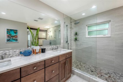 Купить виллу или дом в Сарасота, Флорида 7 комнат, 237.55м2, № 2330791 - фото 30