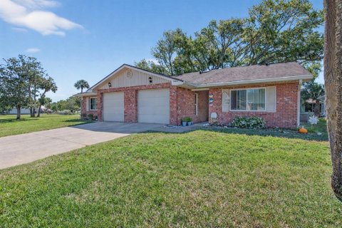 Dúplex en venta en Port Orange, Florida, 3 dormitorios, 121.14 m2 № 2148941 - foto 9