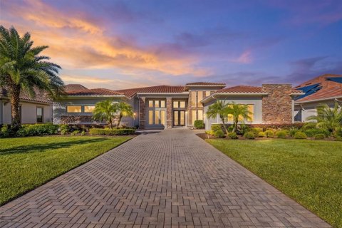 Casa en Winter Garden, Florida 7 dormitorios, 430.51 m2 № 2431873