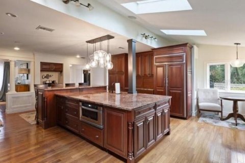 House in Ocala, Florida 4 bedrooms, 380.16 sq.m. № 1842286 - photo 3