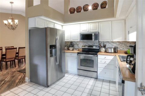 Villa ou maison à vendre à Auburndale, Floride: 4 chambres, 180.6 m2 № 1767587 - photo 12