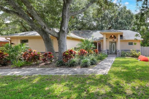 Villa ou maison à vendre à Auburndale, Floride: 4 chambres, 180.6 m2 № 1767587 - photo 1