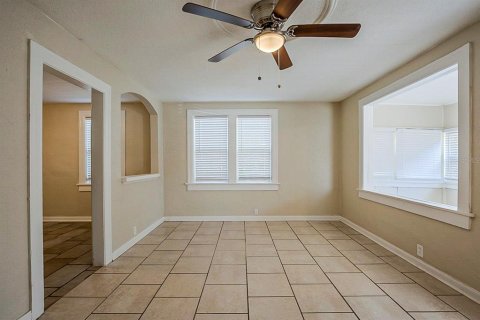 Casa en venta en Saint Petersburg, Florida, 4 dormitorios, 121.7 m2 № 1572110 - foto 3