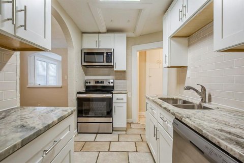 Casa en venta en Saint Petersburg, Florida, 4 dormitorios, 121.7 m2 № 1572110 - foto 10
