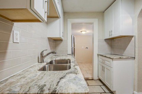 Casa en venta en Saint Petersburg, Florida, 4 dormitorios, 121.7 m2 № 1572110 - foto 11