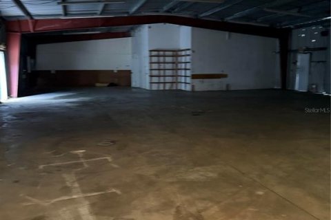 Immobilier commercial à louer à Crystal River, Floride: 1551.93 m2 № 1795979 - photo 16