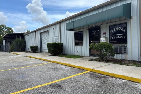 Immobilier commercial à louer à Crystal River, Floride: 1551.93 m2 № 1795979 - photo 3