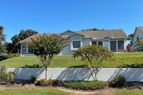 Touwnhouse à Clermont, Floride 2 chambres, 122.07 m2 № 2386303