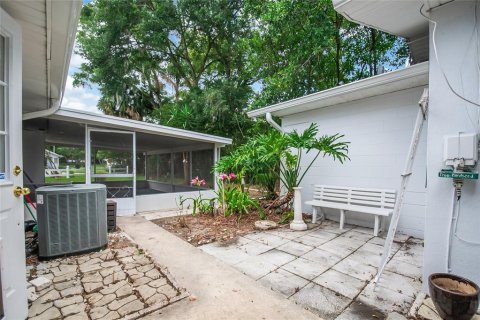 Casa en venta en Mount Dora, Florida, 2 dormitorios, 153.1 m2 № 2234615 - foto 29