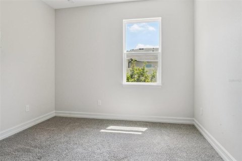 House in New Port Richey, Florida 4 bedrooms, 262.91 sq.m. № 1880666 - photo 16