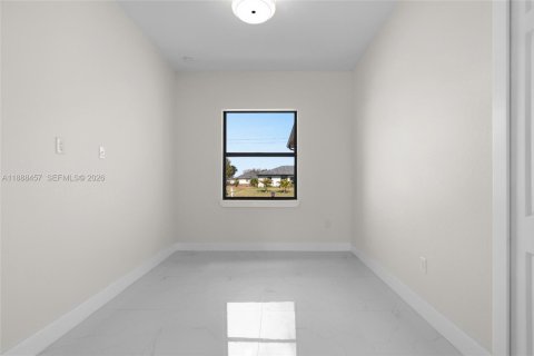 Casa en venta en Cape Coral, Florida, 4 dormitorios, 197.7 m2 № 1938874 - foto 19