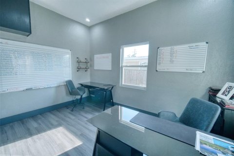 Immobilier commercial à louer à Winter Haven, Floride: 74.32 m2 № 1791222 - photo 7