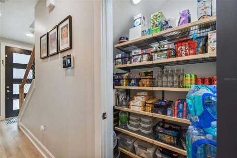 Adosado en venta en Tampa, Florida, 3 dormitorios, 123.47 m2 № 1642227 - foto 9