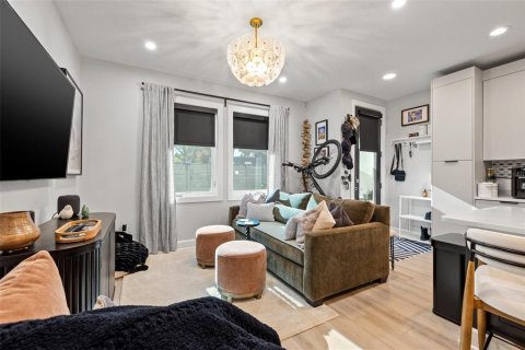 Adosado en venta en Tampa, Florida, 3 dormitorios, 123.47 m2 № 1642227 - foto 5