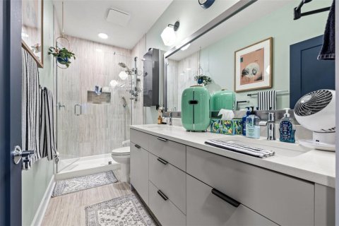 Adosado en venta en Tampa, Florida, 3 dormitorios, 123.47 m2 № 1642227 - foto 16