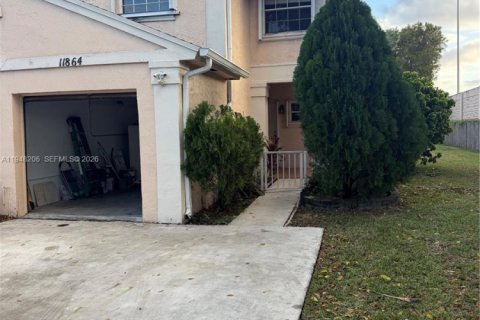 Таунхаус в Майами, Флорида 3 спальни, 128.39м2 № 2004578