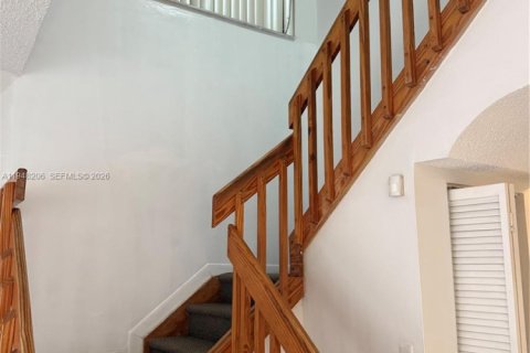 Снять в аренду таунхаус в Майами, Флорида 3 спальни, 128.39м2, № 2004578 - фото 9