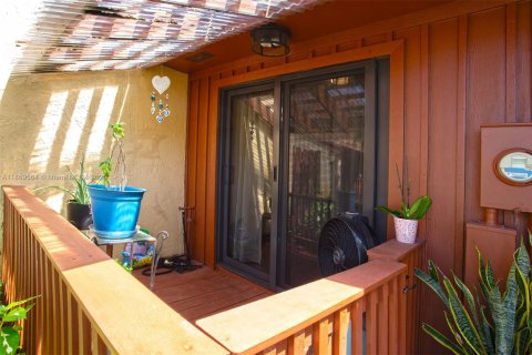 Townhouse in Dania Beach, Florida 2 bedrooms, 116.31 sq.m. № 1922025 - photo 7