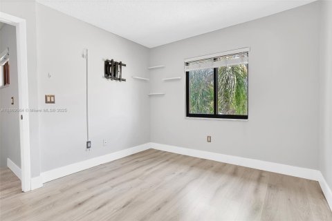 Townhouse in Dania Beach, Florida 2 bedrooms, 116.31 sq.m. № 1922025 - photo 29