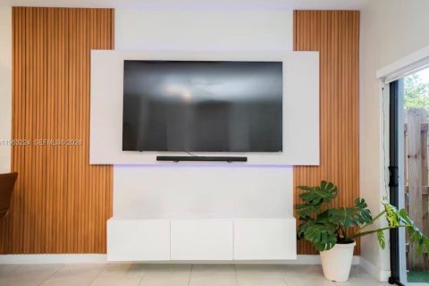 Купить таунхаус в Хомстед, Флорида 3 спальни, 143.53м2, № 2025759 - фото 6