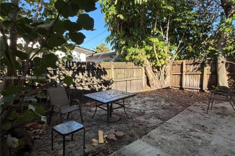 Casa en alquiler en Fort Lauderdale, Florida, 3 dormitorios, 233 m2 № 2007906 - foto 7