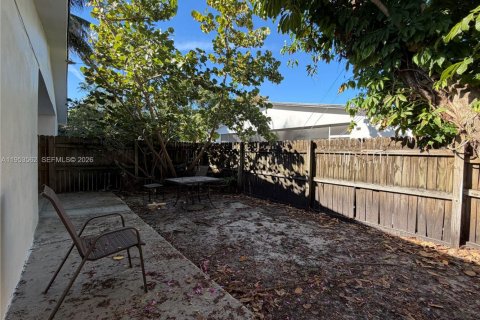 Casa en alquiler en Fort Lauderdale, Florida, 3 dormitorios, 233 m2 № 2007906 - foto 5