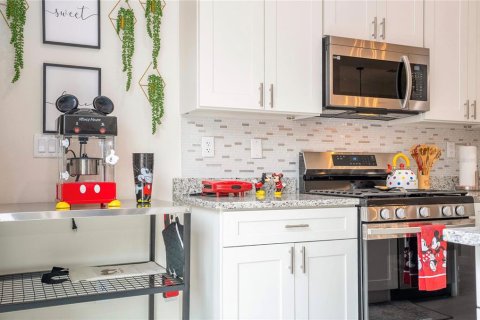 Townhouse in Kissimmee, Florida 5 bedrooms, 198.81 sq.m. № 1341904 - photo 6