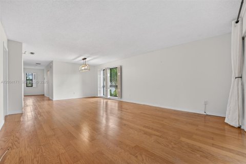 Condo in Boca Raton, Florida, 2 bedrooms  № 2068314 - photo 11